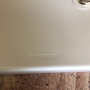 Oventure Gold Silicone Mini Pouch Wristlet